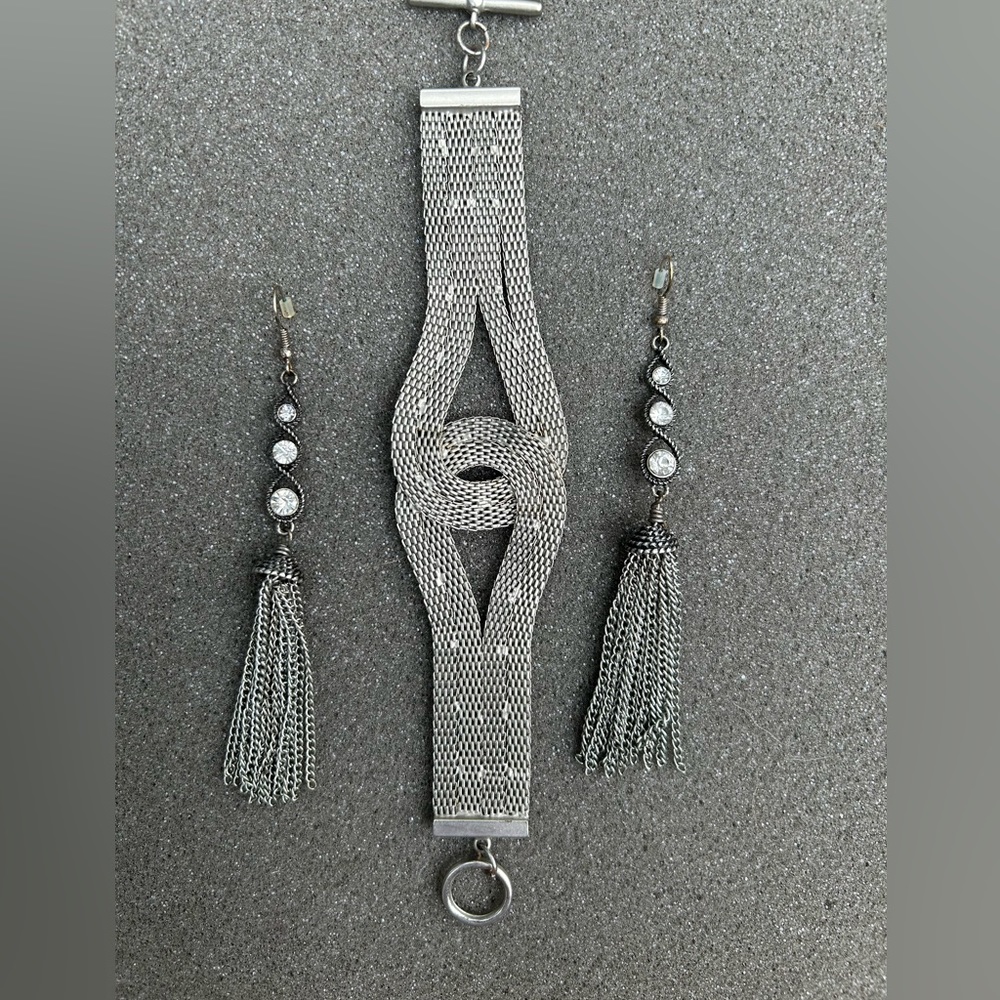 Retro mesh bracelet & dangle earrings